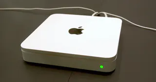 Time Capsule (4th gen) product photograph