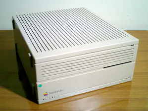 Macintosh IIcx product photograph