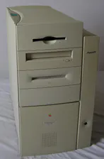 Power Macintosh 5500 product photograph