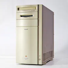 Power Macintosh 9500 product photograph